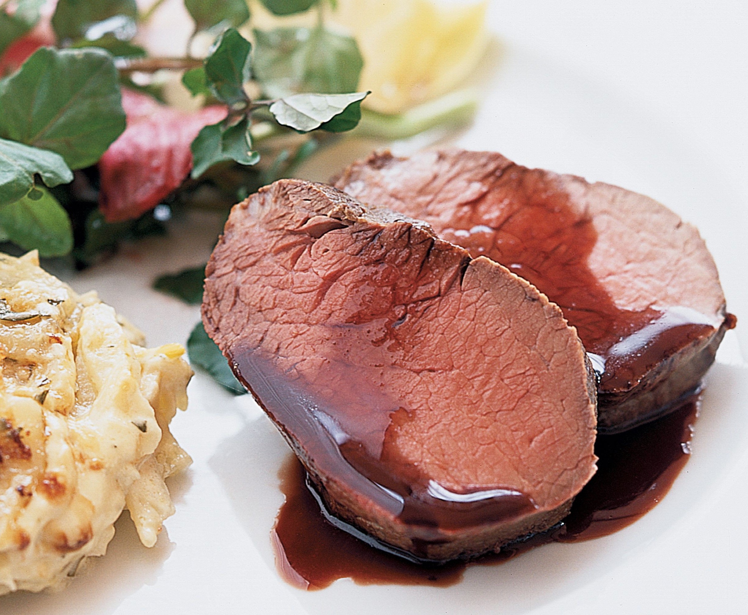 Roast Beef Red Wine sauce